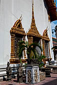 Bangkok Wat Pho, entrance of the western vihan around the ubosot. 